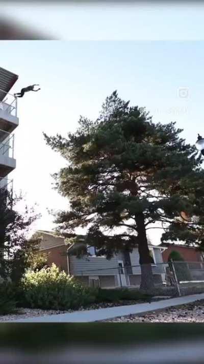 Wcgw jumping off the balcony