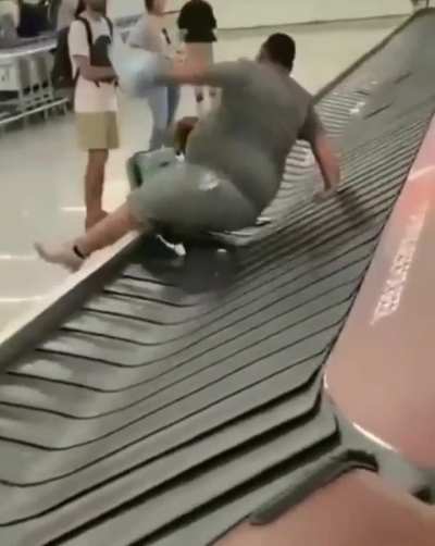 Pra que inimigos se você tem amigos assim 