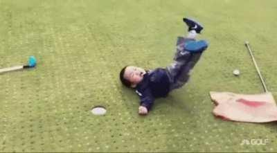 Cringetopia users wishing for the total annihilation of the human race because a teenager made an un-funny Tik Tok