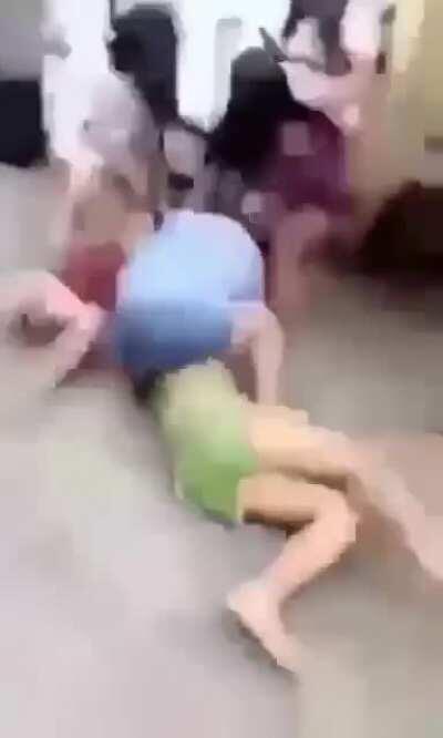 pentakill stans are coming for k/da stans because they know k/da is getting mainstream at all platforms ✨💅💕