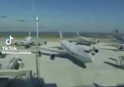 What are these Playnes doing?!?