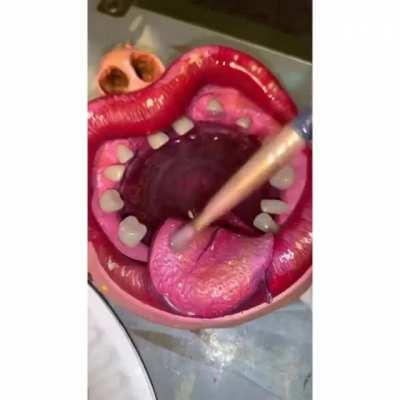 Thanks, I hate this mouth-shaped ash tray