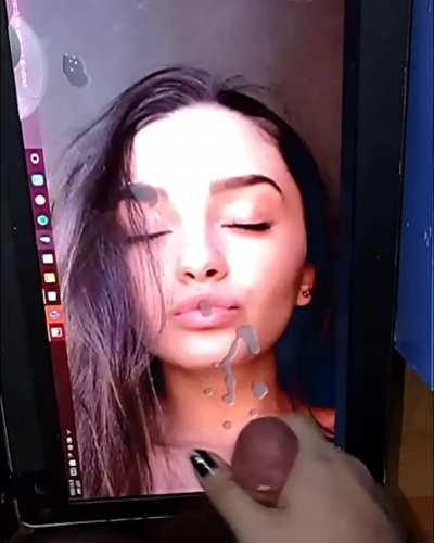 What a nice face, had to cum for her