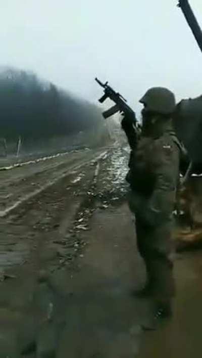 Polish soldier says good morning to Belarusian