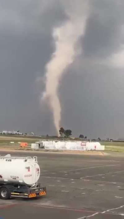 EF0 landspout