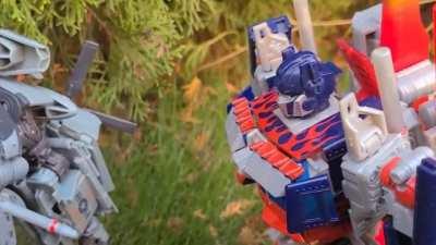 Grindor Takes A Hike