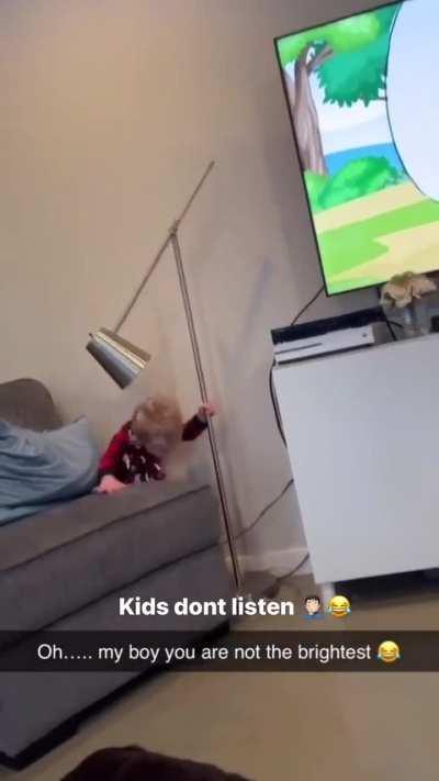 Stop playing with the lamp