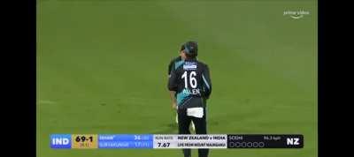 SKY is such a bad influence for youngsters like Ishan Kishan , only Koach can survive batting with him