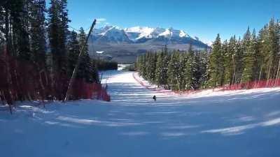 I made it my goal to clock 100km/60mph. I realized it's actually tough to go that fast without perfect conditions. After a few weeks at different resorts, I finally hit 118km/74mph at Lake Louise. I'll probably never try again after this one haha