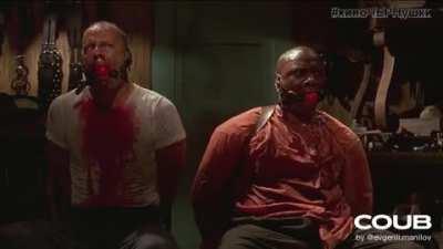 А что вы тут в темноте делаете? (Звук)