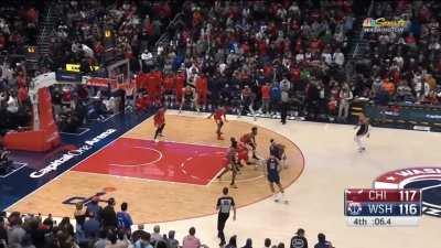 [Highlight] Kuzma knocks down the deep triple to give the Wizards a 2 point lead with 3.3 left