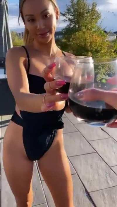 Damn baby 🤤🤤🤤