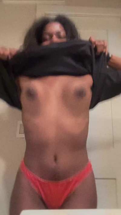 Little tummy and titty flash