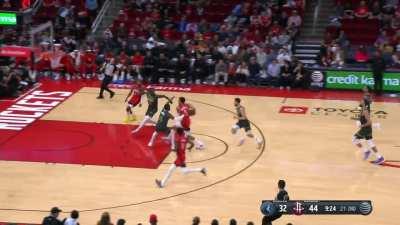 [Highlight] KJ Martin jumps from behind the dotted line for a HUGE dunk!