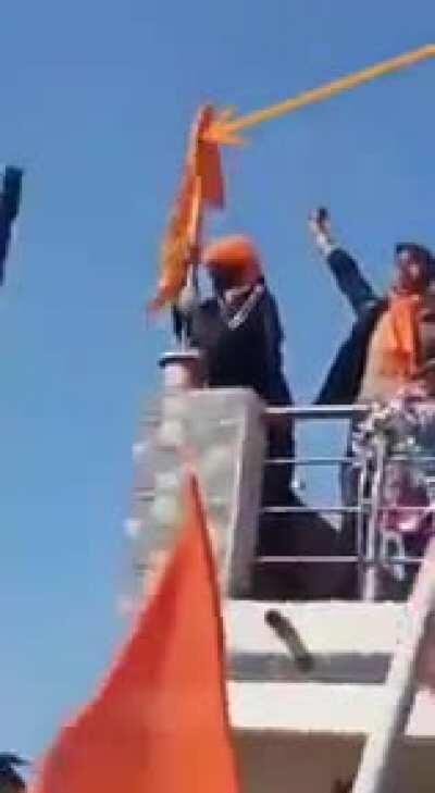 This is how Indore sanghis reacted to the attack on hindu devotees in Ujjain