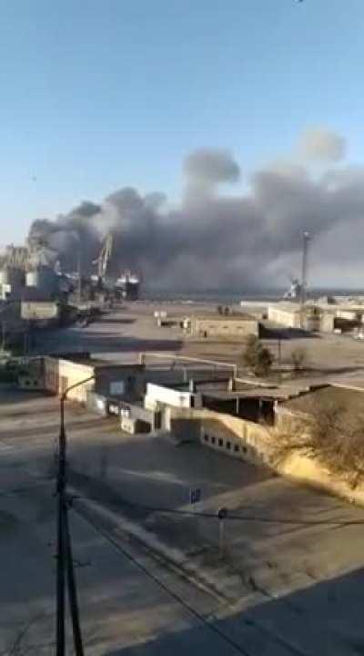 What does a Russian warship sinking along with ammo slowly cooking off sound like? Sounds like this.