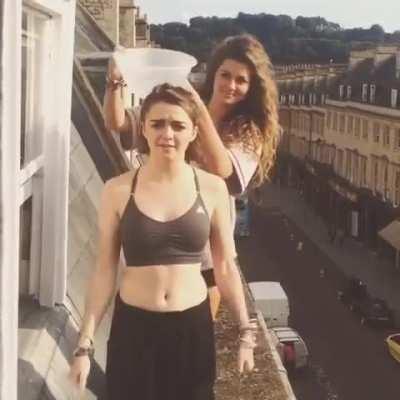 Maisie Williams getting wet