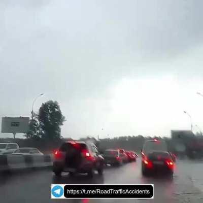 Lightning struck a car in Novosibirsk, everyone is alive but all the wiring and electronics will have to be changed