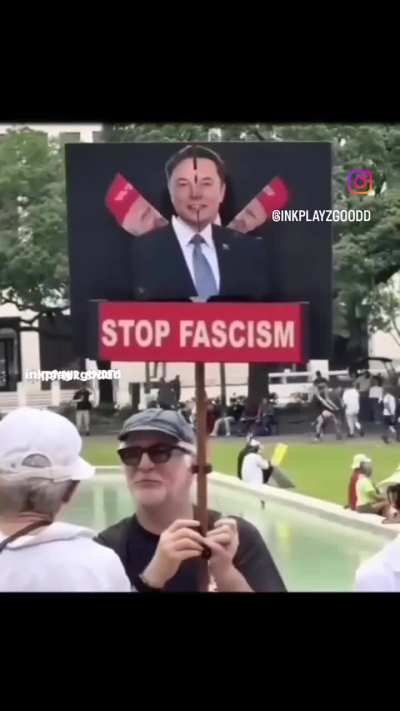 This sign doesn’t beat around the bush, fuck em.