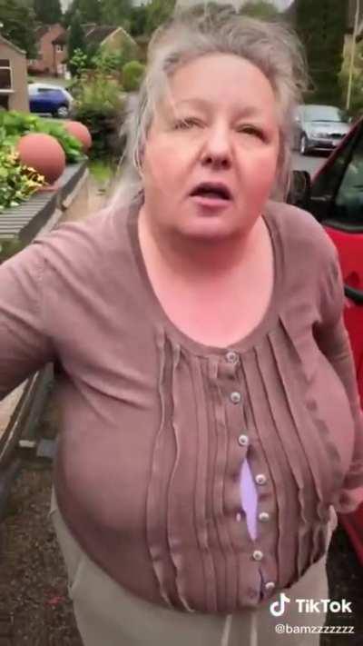 British Karen with metal pipe caught interfering with Royal mail post van.