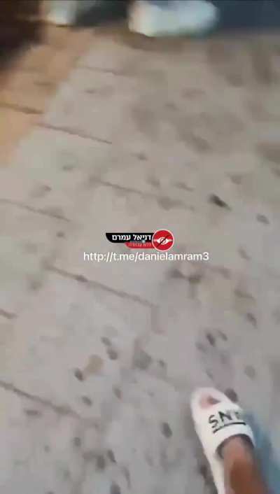 Israeli assaults American tourist and snatches his Crucifix necklace