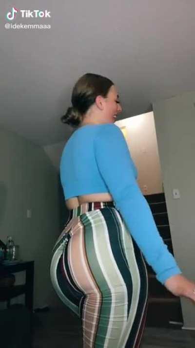 You think this booty big