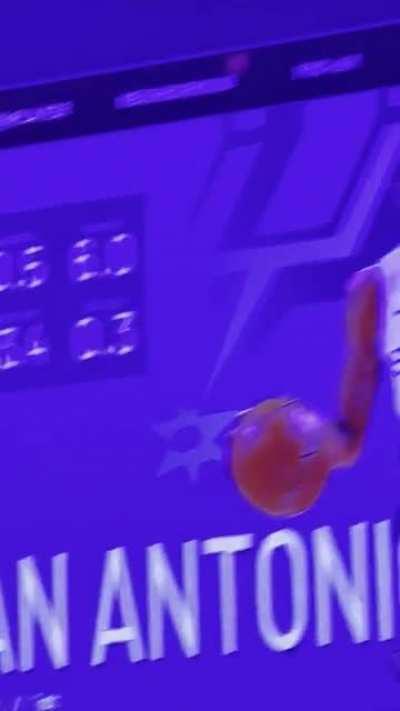 I’m finna end her bf career 😈😈😈