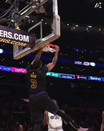 [Highlight] Lebron lob to AD