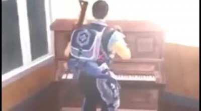 My teammate calling my name for back up surrounded by tons of enemies, Meanwhile me.