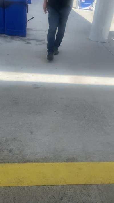 I was at work and saw the Wife of ex-employee shouting at my boss because they had to pay for the things they stole. #Floridawoman