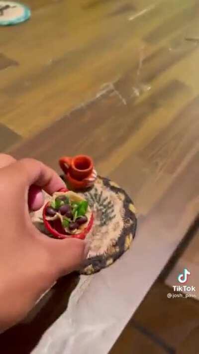 ¿Sure, your parrots can party, but can they FIESTA?