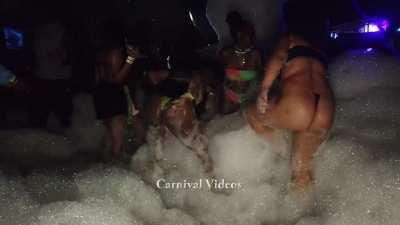 Big booty queens shaking it at the foam party