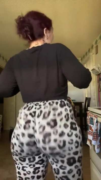 Here we go again🍑