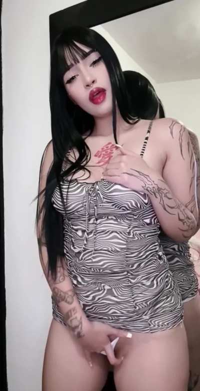 would u be able to resist a horny pretty alt?