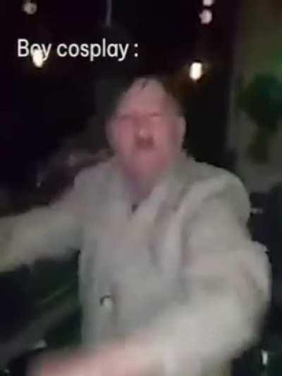 Boys cosplay: 🥵👌 (Idk is this a repost, if it is give me the upvote)