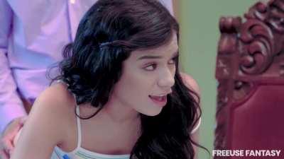 Savannah Sixx surprise penetration