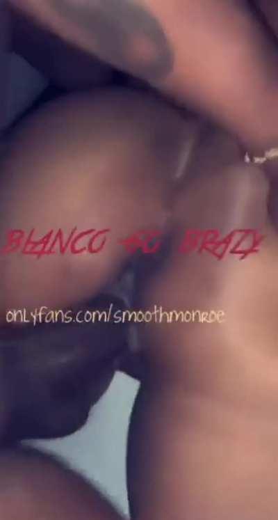 SmoothMonroe getting her pussy pounded