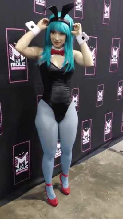 Enji as Bunny Bulma at La Mole [ENHANCED]