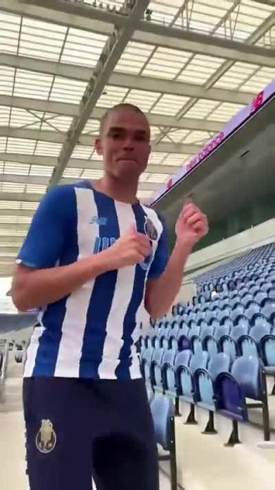 Pepe after snapping someone’s ACL 🕺🕺