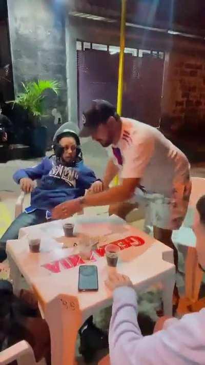 Eu indo encontrar meus amigos