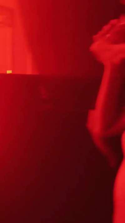 Madlib announces Maclib “album coming soon” live in Sydney tn while playing Shut the front Door unreleased