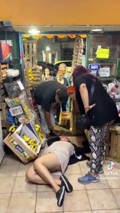 Teatro en vivo en la verduleria: Episodio 2