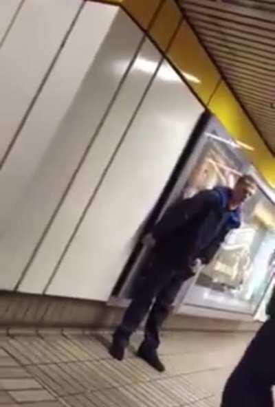 Local tweedle-dee and tweedle-dum. The duality of chav.