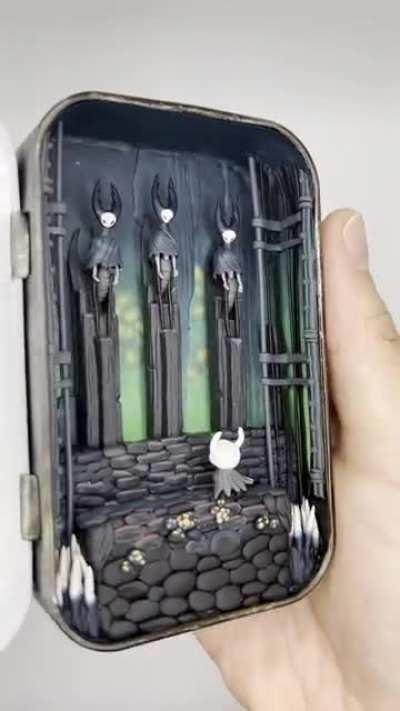 I made the Mantis Lords fight inside an Altoids tin [OC]