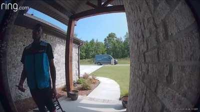 Your Amazon package has arrived!