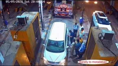 Stop the Babu entitled culture. Hats off to this young person/officer. #stopfreeloadingbabus