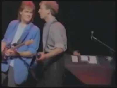 Billy Joel gets pissed off live