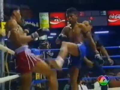 Kaensak's anti-clinch mastery