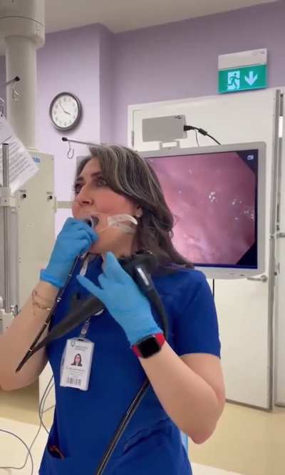 Dr. Bukhari Majidah is an advanced therapeutic Endoscopist, she performs a self endoscopy to teach her students.