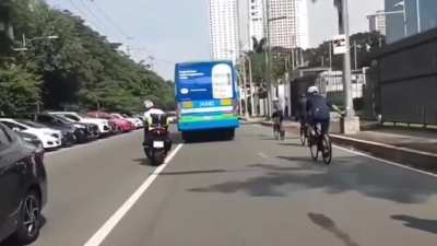 yamaha TangaMax vs kupal na illegal parking sa tow away zone